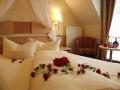 romantisch dekoriertes Zimmer